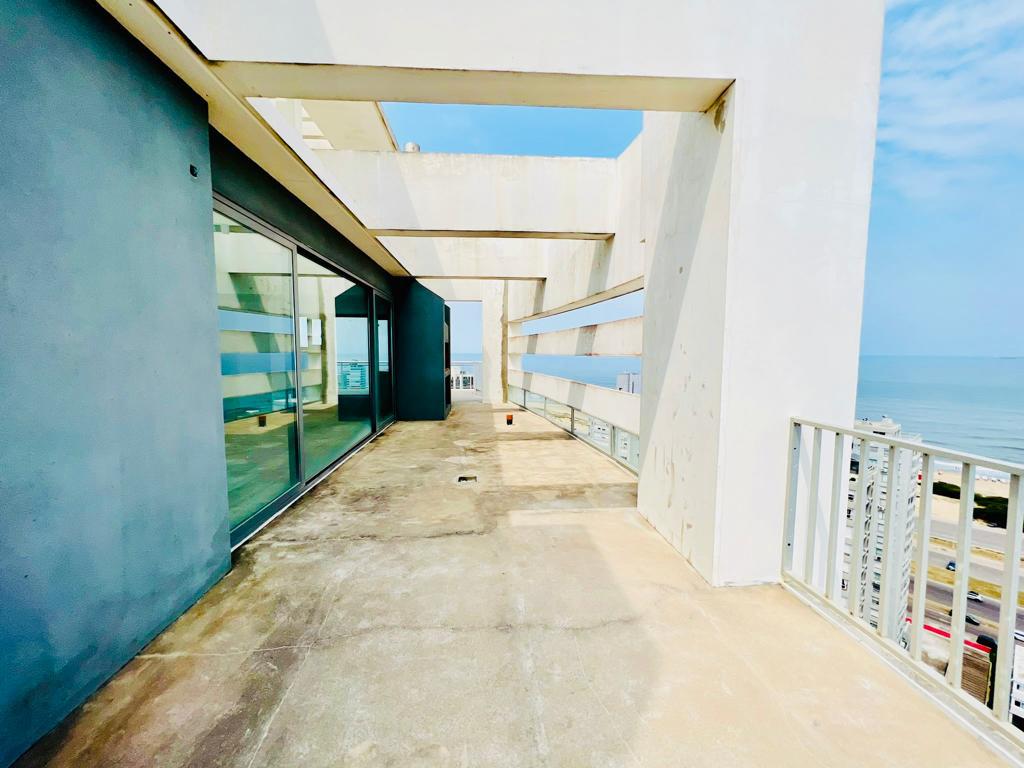 #3687957 | Venta | Departamento | Playa Brava (Emiliano Pedrozo)