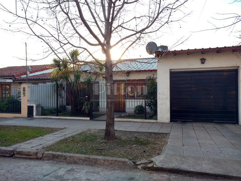 #533544 | Sale | House | Banfield (Pitton Inmobiliaria)