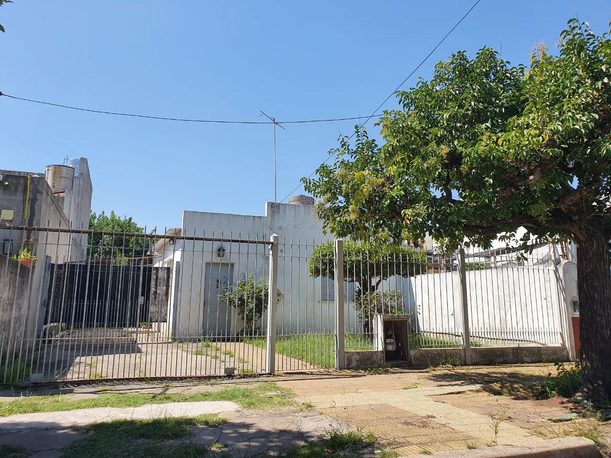 #2560422 | Venta | Casa | Haedo (Di Fresca Negocios Inmobiliarios)