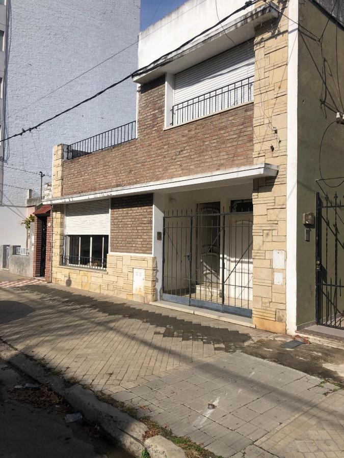 #4866115 | Venta | Casa | Arroyito (GORA+)