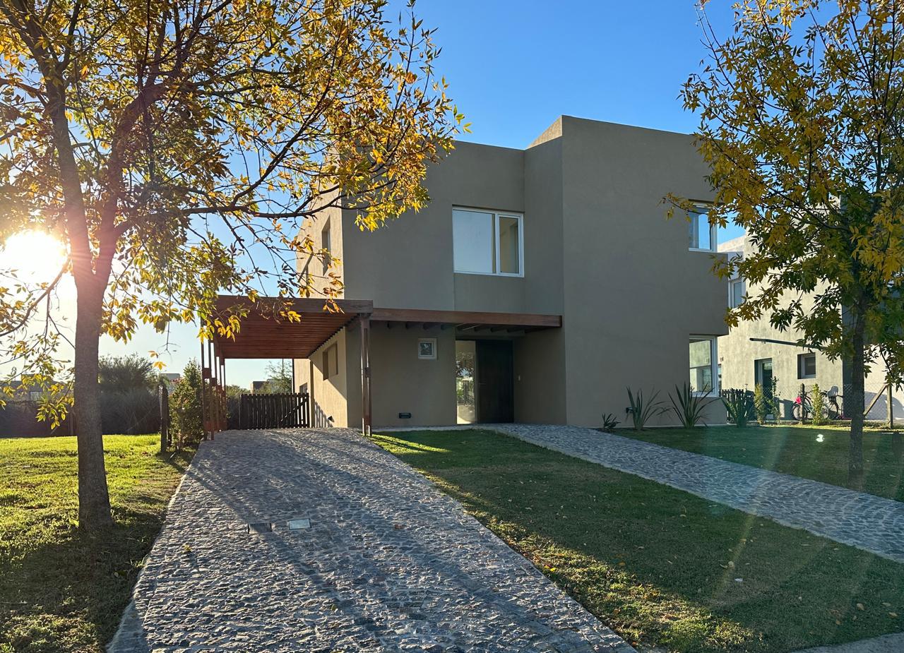 #5063173 | Rental | House | Las Araucarias (Mariela Morison Real Estate)