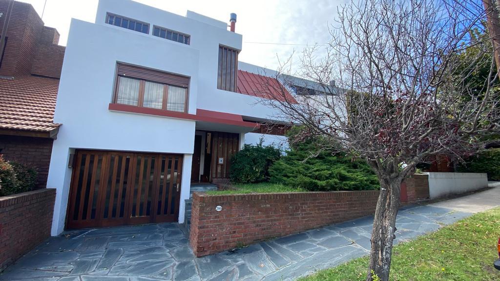 #4999581 | Sale | House | Divino Rostro (Inmobiliaria Groppo)