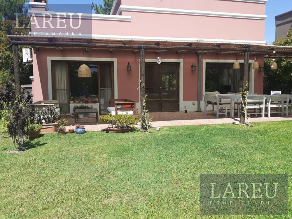 #5015637 | Sale | House | El Lucero (LAREU Propiedades)