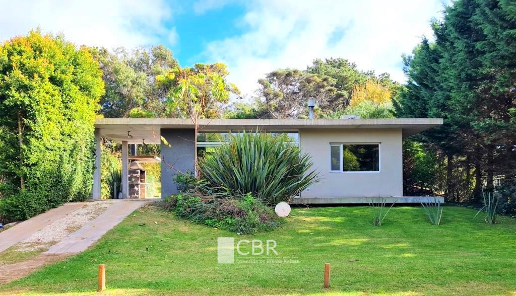 #4155251 | Venta | Casa | Carilo (CBR Compañía de Bienes Raíces)