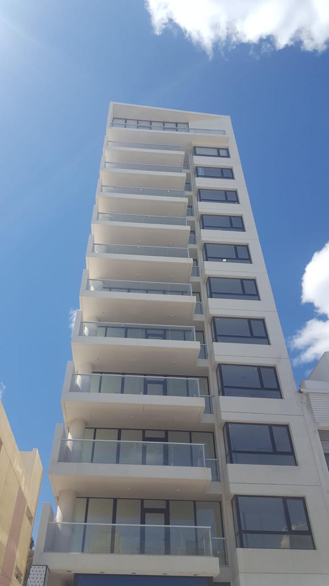 #5463050 | Venta | Departamento | Centro (Inmobiliaria Comodoro Sociedad Anonima)