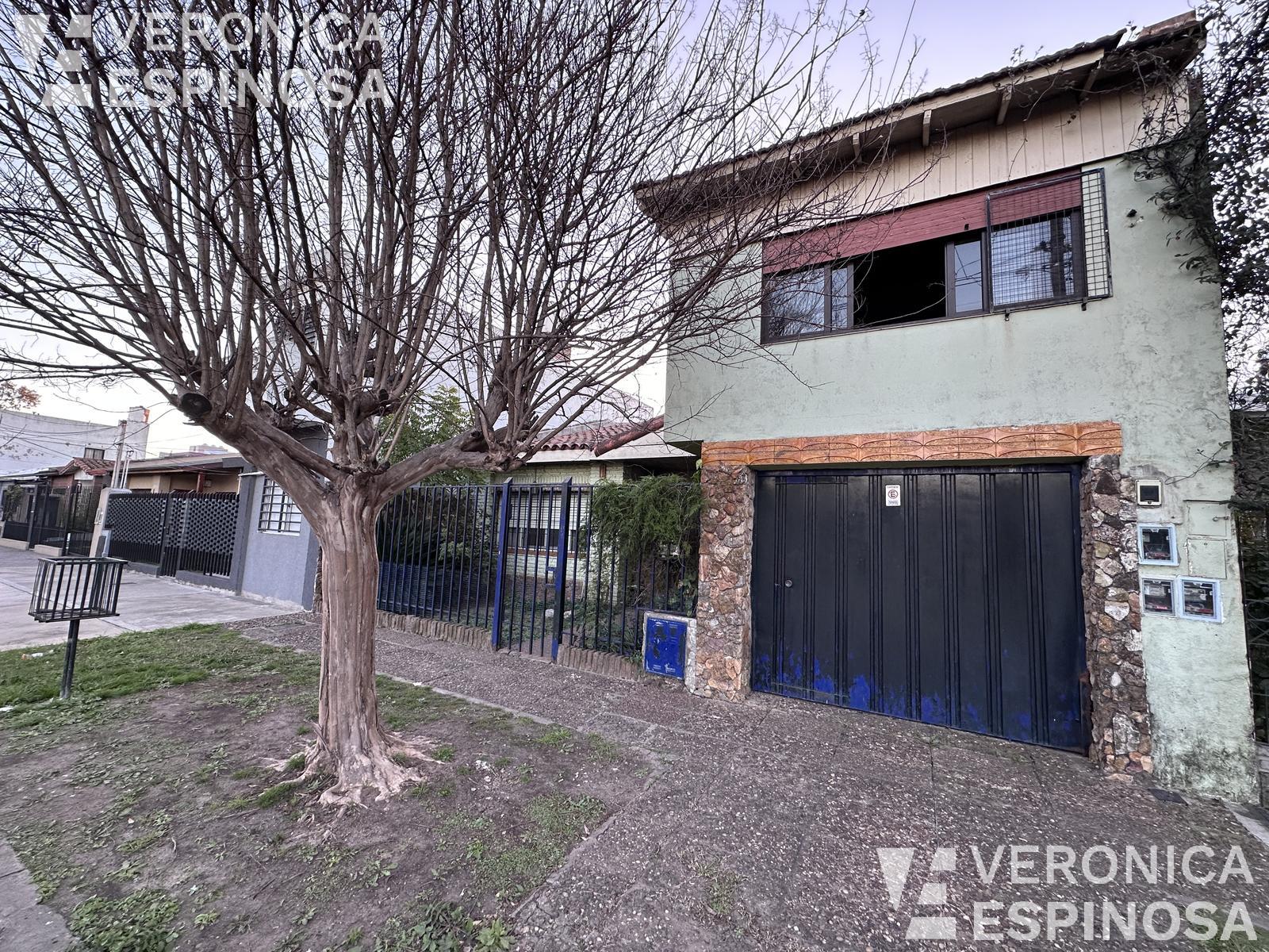 #5458914 | Venta | Casa | Moron (Veronica Espinosa)