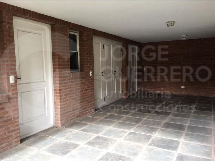 #3820446 | Rental | House | Carilo (Jorge Guerrero Inmobiliaria Construcciones)