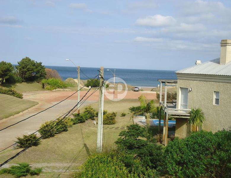 #3237705 | Alquiler Temporal | Casa | Punta Ballena (Emiliano Pedrozo)