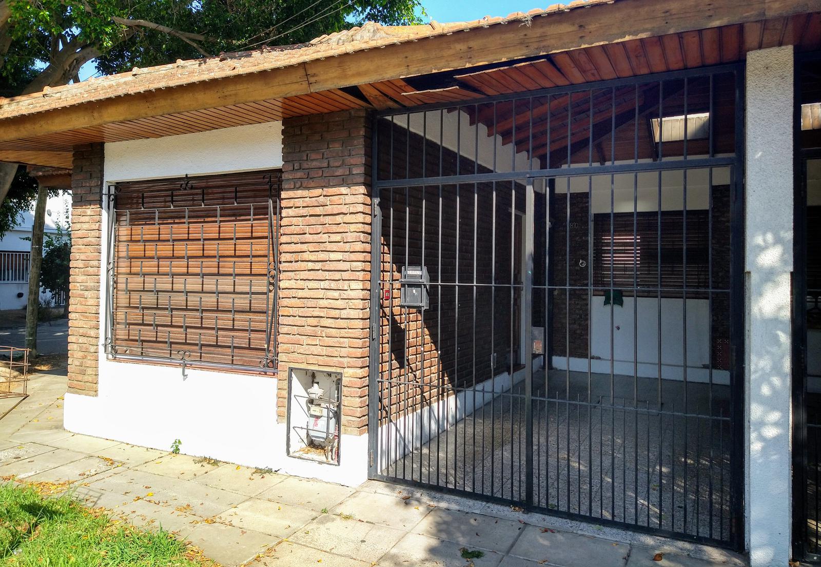 #4959954 | Alquiler | Casa | Olivos-Maipu/Uzal (Barrio Center)