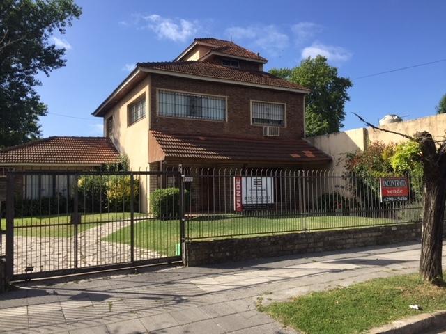 #1371180 | Venta | Casa | Monte Grande (Incontrato Estudio Inmobiliario)