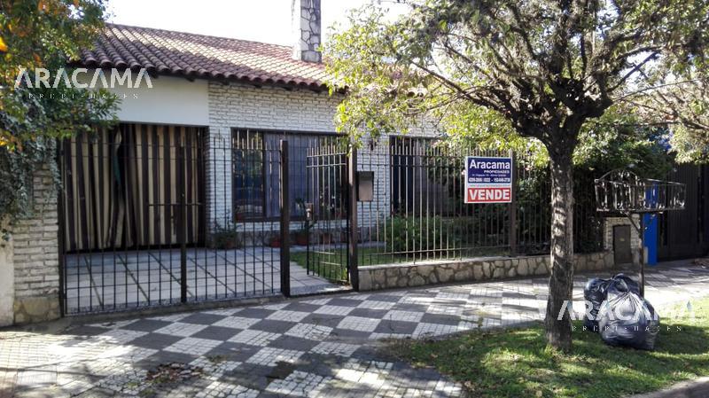 #4930447 | Venta | Casa | Monte Grande (Aracama Propiedades)