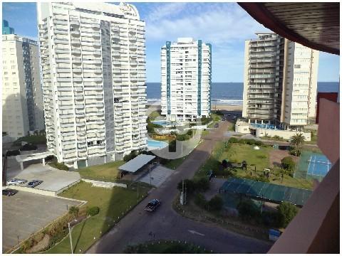 #3238261 | Venta | Departamento | Playa Brava (Emiliano Pedrozo)