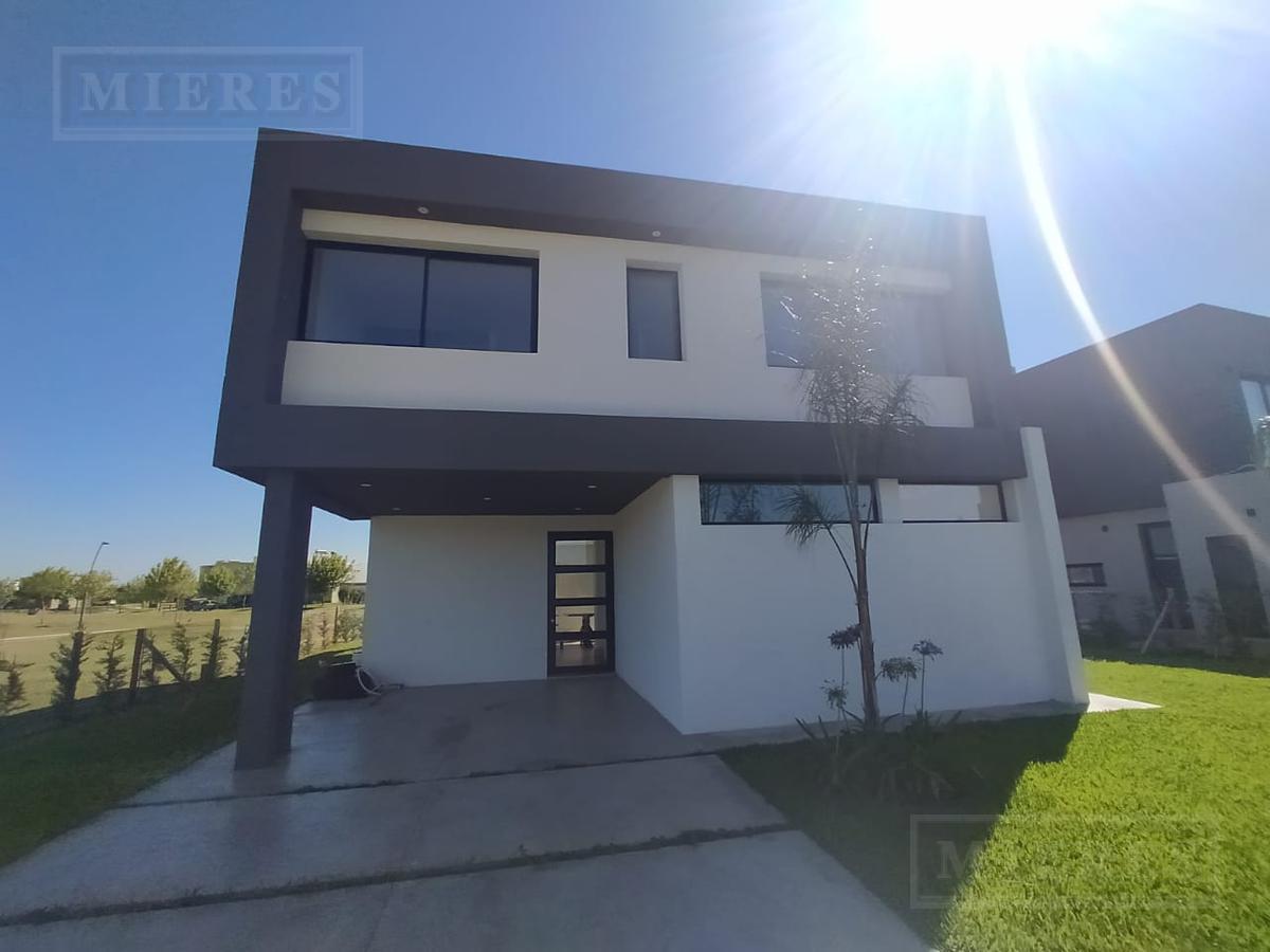 #4967136 | Venta | Casa | Acacias Blancas (Mieres Propiedades)