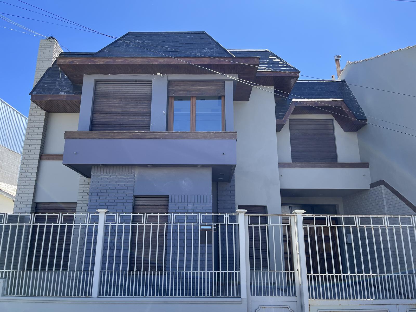 #5463070 | Venta | Casa | Centro (Inmobiliaria Comodoro Sociedad Anonima)