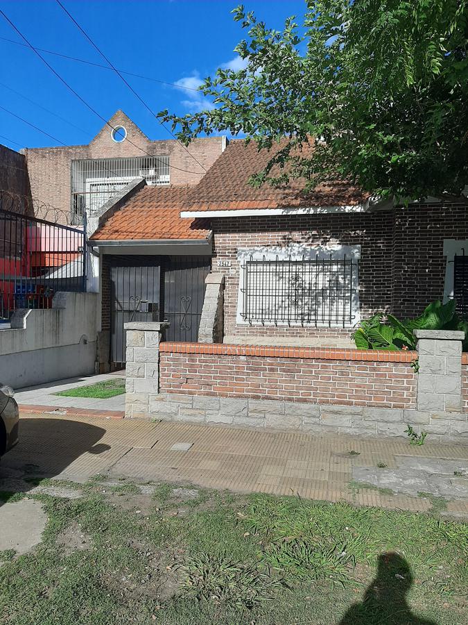 #1829033 | Venta | Casa | Burzaco Este (Luvina Propiedades)