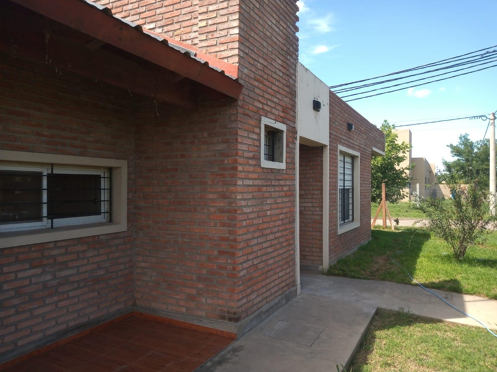 #4975757 | Alquiler | Casa | Funes (Funes Inmobiliaria)
