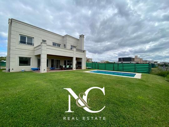 #5049040 | Venta | Casa | Acacias Blancas (Gustavo Nogueira Real Estate)