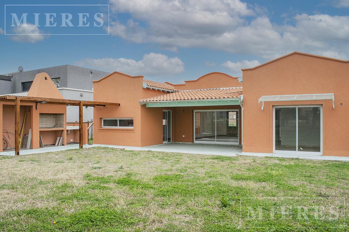 #4848775 | Venta | Casa | Santa Guadalupe (Mieres Propiedades)