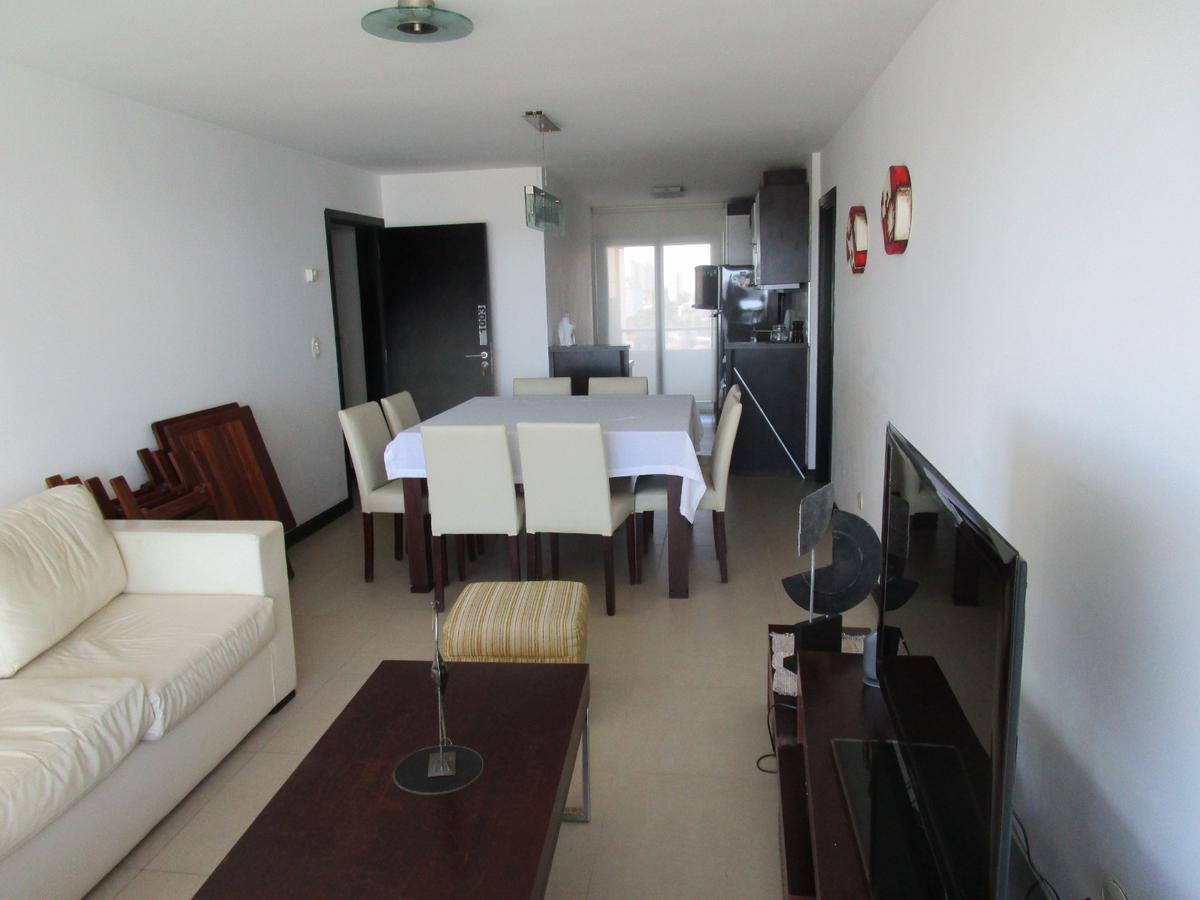 #2016891 | Venta | Departamento | Playa Mansa (Kuste House Hunting)