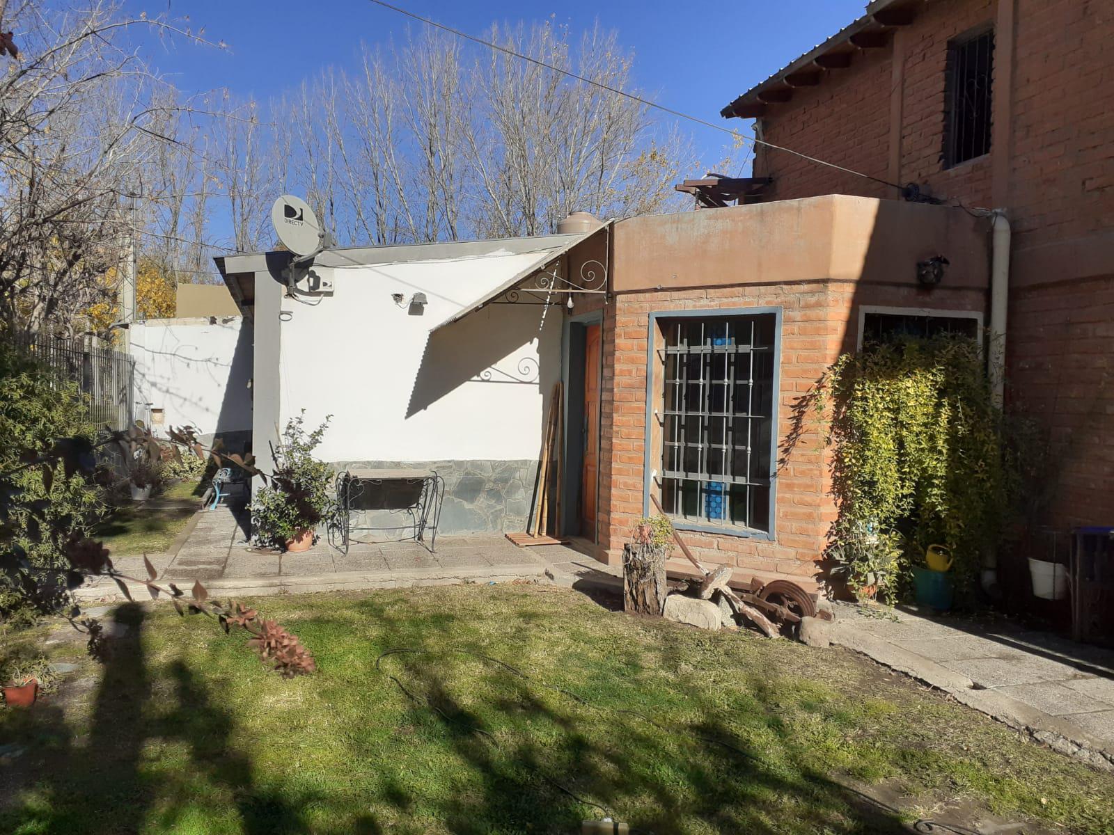 #5110084 | Venta | Casa | Limay Centro (Patricia Cabrera negocios inmobiliarios)