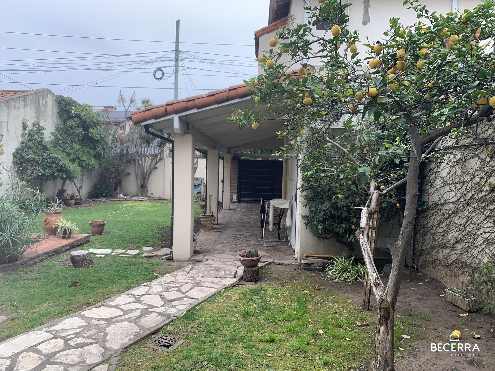 #5021522 | Venta | Casa | Hurlingham (Becerra Propiedades)