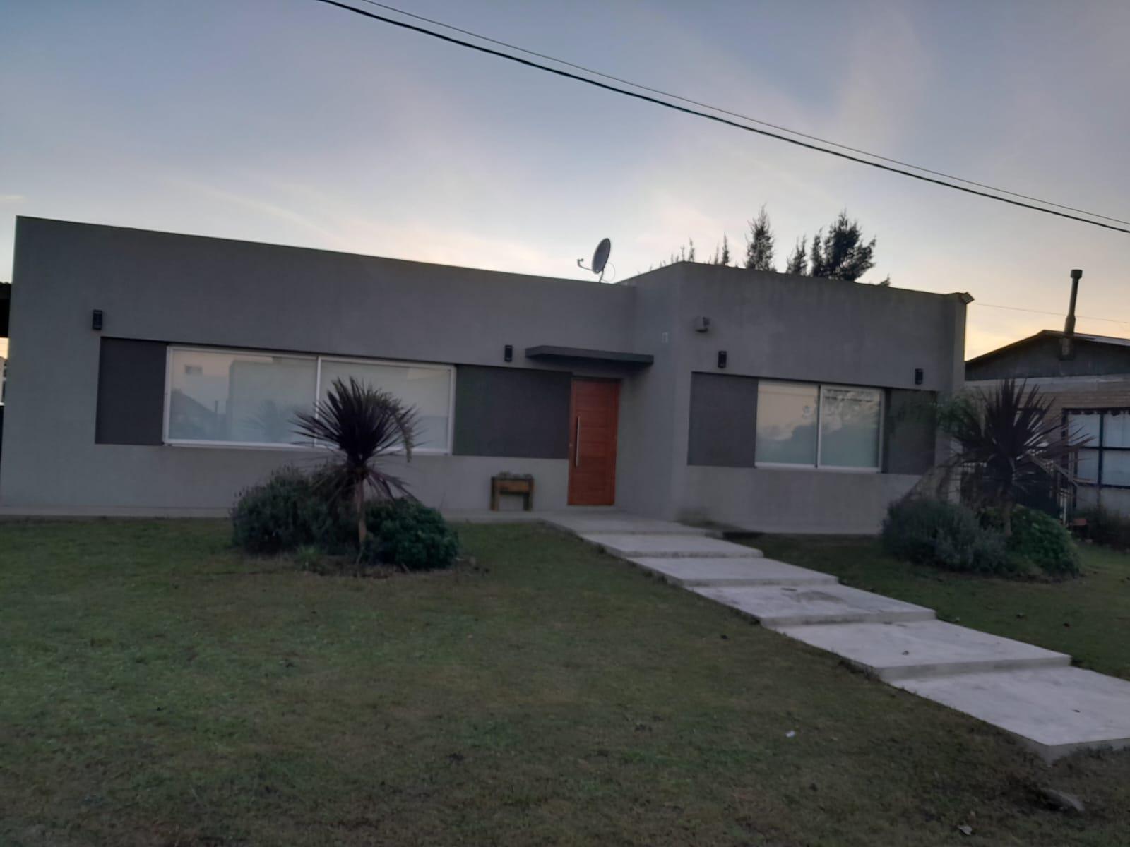 #5095987 | Venta | Casa | Los Hornos (Estudio Yacoub)