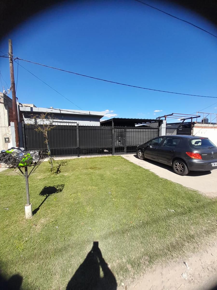 #5085594 | Venta | Casa | Los Hornos (CONSTANT PROPIEDADES)