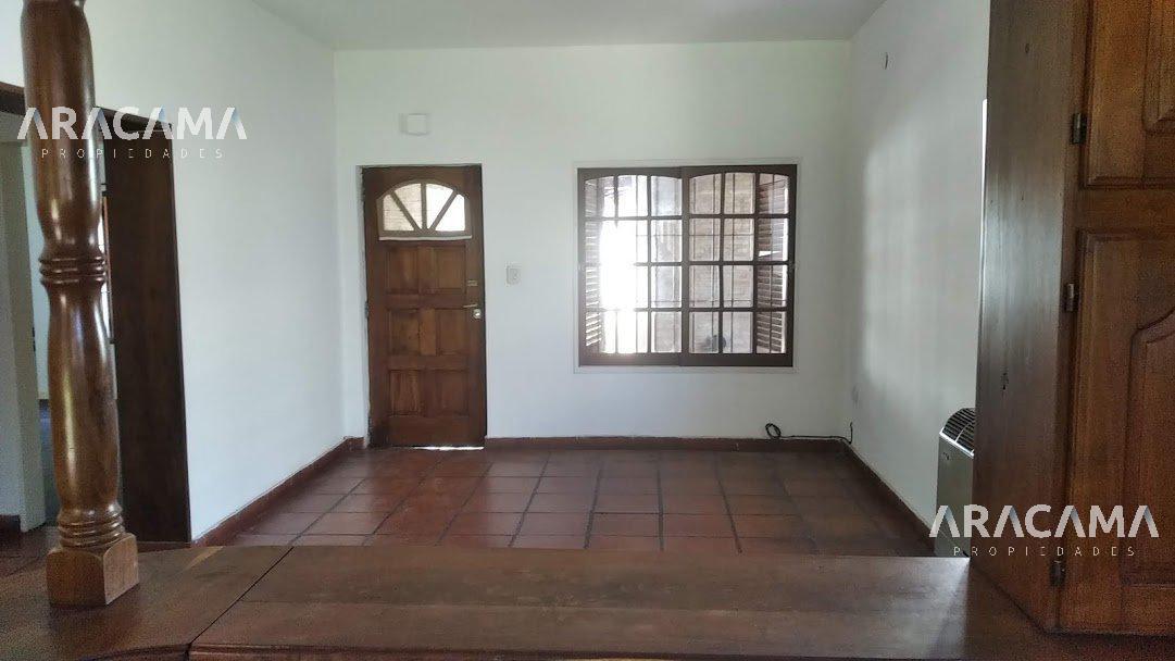 #4930748 | Venta | Casa | Monte Grande (Aracama Propiedades)