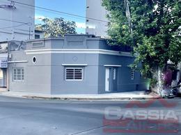 #5453545 | Venta | Casa | Lanus Oeste (CASSIA ALFANO GESTION INMOBILIARIA E INVERSION)