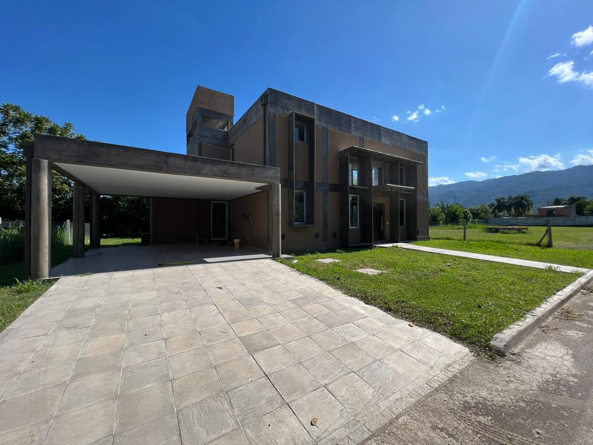 #3694020 | Venta | Casa | Yerba Buena (ARCA NEGOCIOS INMOBILIARIOS)