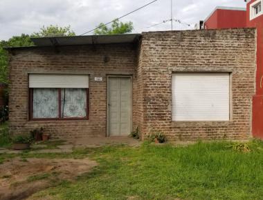 #1030351 | Venta | Casa | Centro De Lujan (Nidia Propiedades)