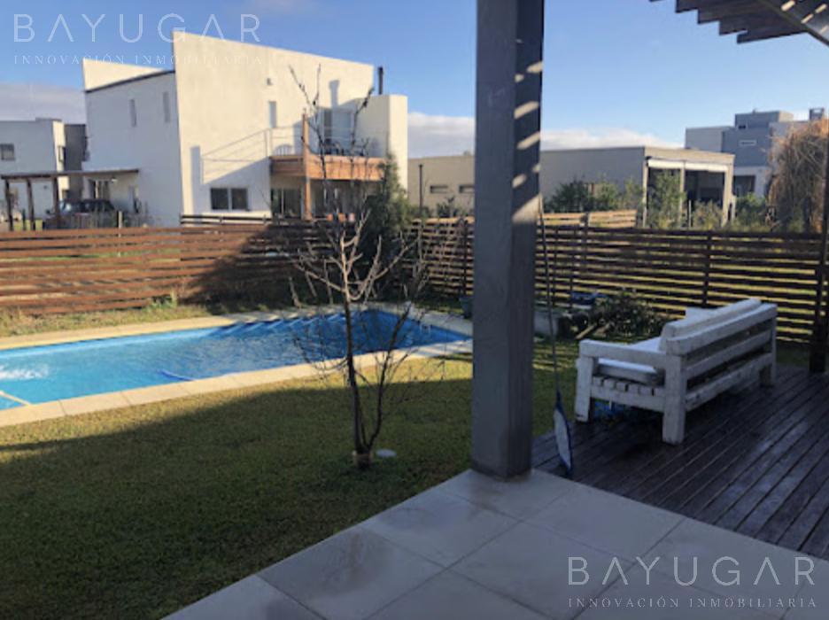 #5085207 | Venta | Casa | Los Jazmines (Bayugar Propiedades)