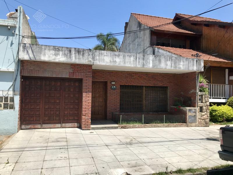 #4280722 | Venta | Casa | Remedios De Escalada (Eduardo Gandolfo - Negocios Inmobiliarios)