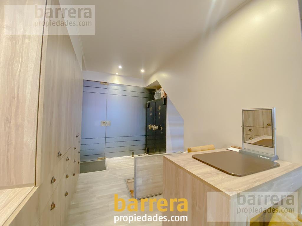 #2273814 | Venta | Local | Centro (Barrera Propiedades)