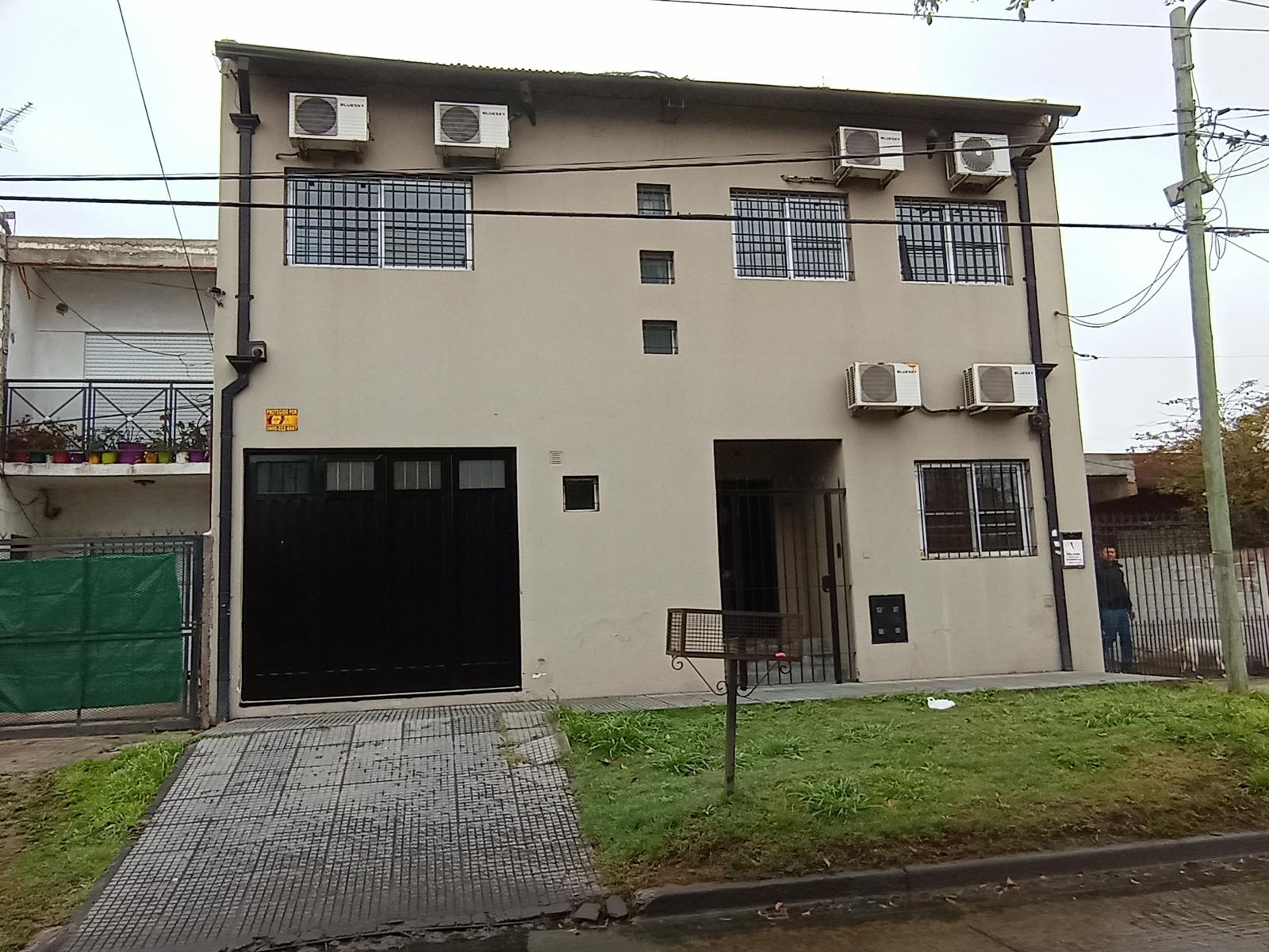 #4576465 | Rental | Building | Lomas De Zamora (RAIMONDO PROPIEDADES)