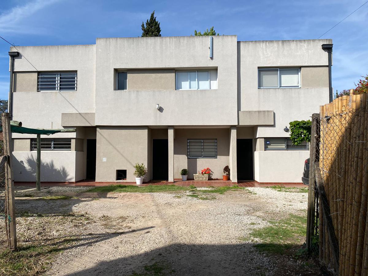 #5508562 | Alquiler | Casa | City Bell (Alberto Dacal)