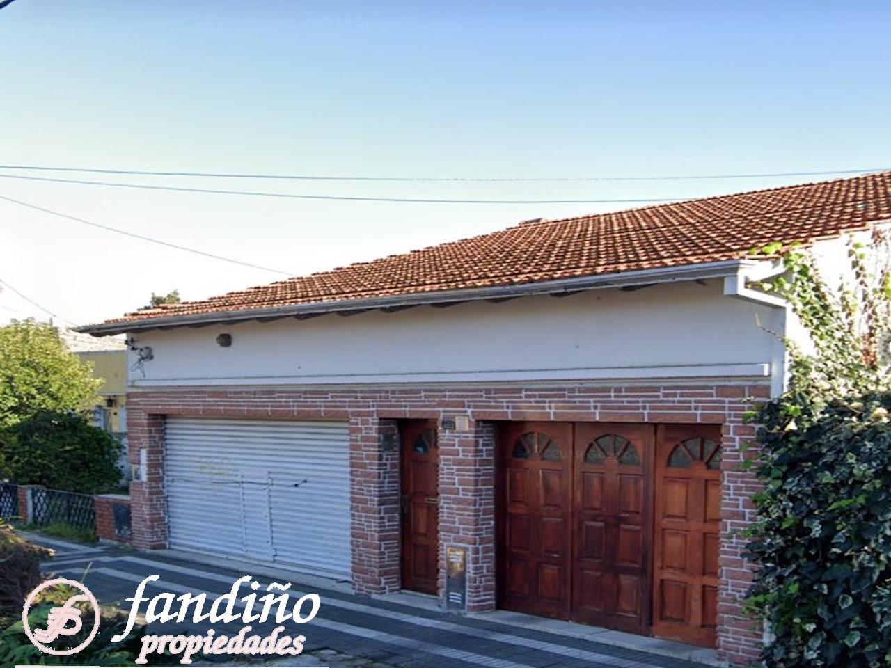 #4988857 | Venta | Casa | Lomas De Zamora (Fandiño Propiedades)