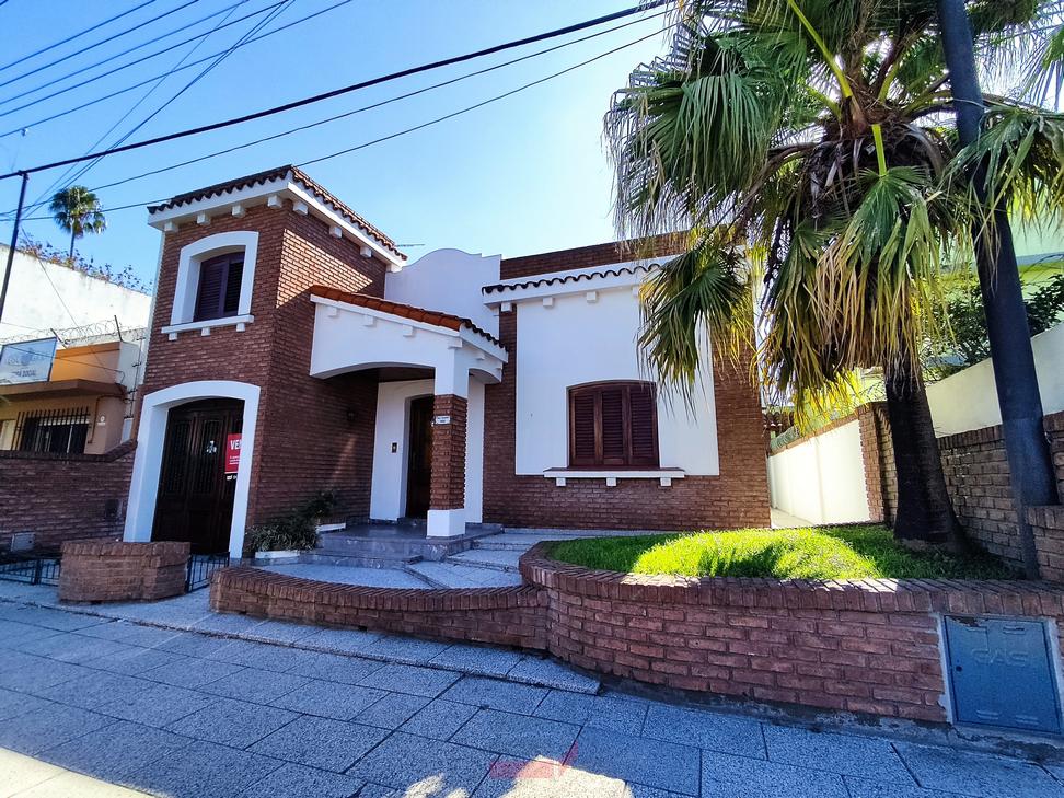 #5457941 | Venta | Casa | Centro De Lujan (Di Martino)