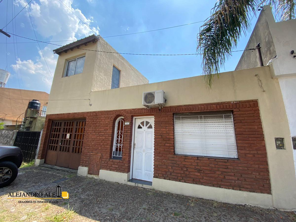 #3687993 | Venta | Casa | Villa Bosch (Alejandro Ale)