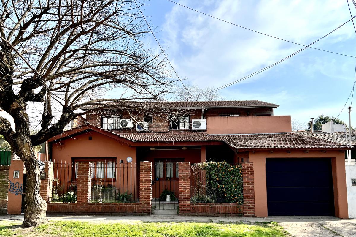 #4278341 | Venta | Casa | Don Torcuato (Leiva Propiedades)