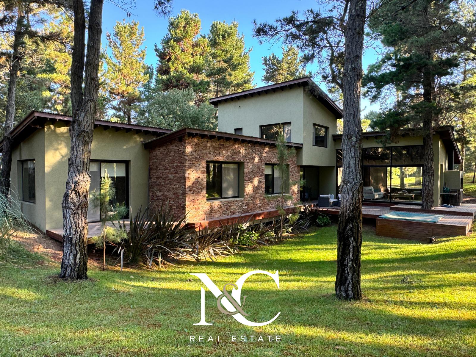 #5033564 | Alquiler | Casa | Pedro II (Gustavo Nogueira Real Estate)