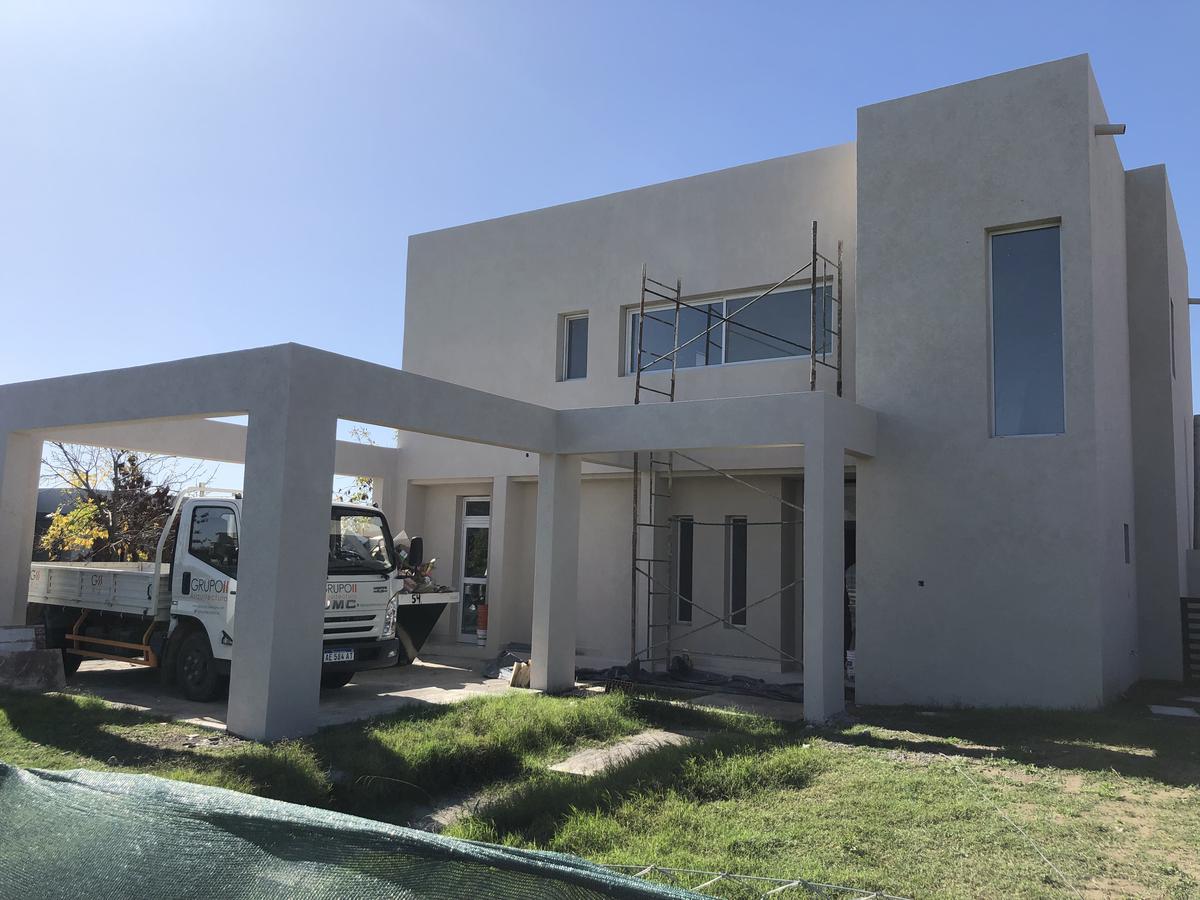 #4847481 | Venta | Casa | El Cantón - Barrio Golf (Sebastián Kunica Propiedades)