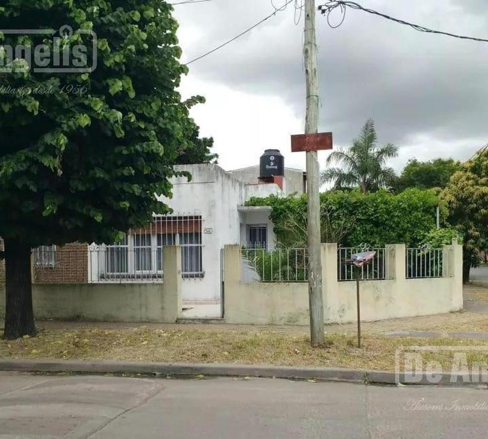 #5151692 | Sale | House | Moron (De Angelis Propiedades)