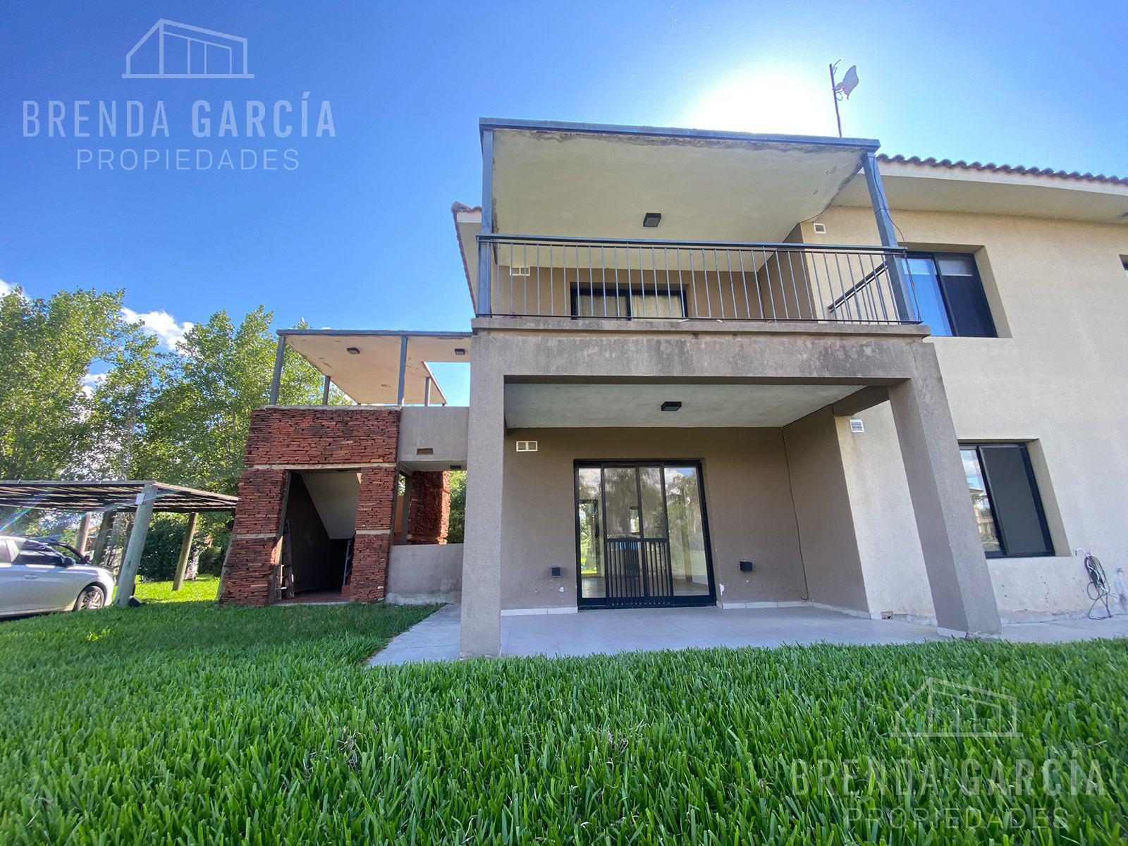 #5053151 | Venta | Casa | Colon (Brenda García Propiedades)