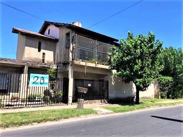 #1461539 | Venta | Casa | Hurlingham (Analía Fernández Servicios Inmobiliarios)