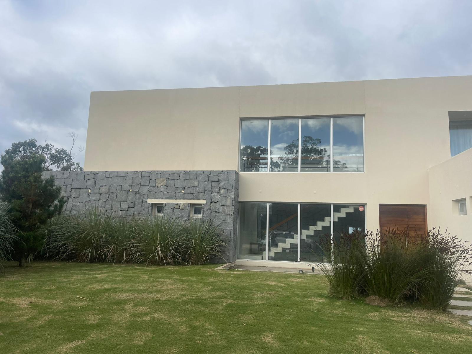 #5161749 | Venta | Casa | Eden Rock (Grupo  Torres G)