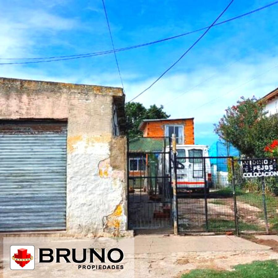 #4384149 | Venta | Casa | Castelar Sur (BRUNO PROPIEDADES)