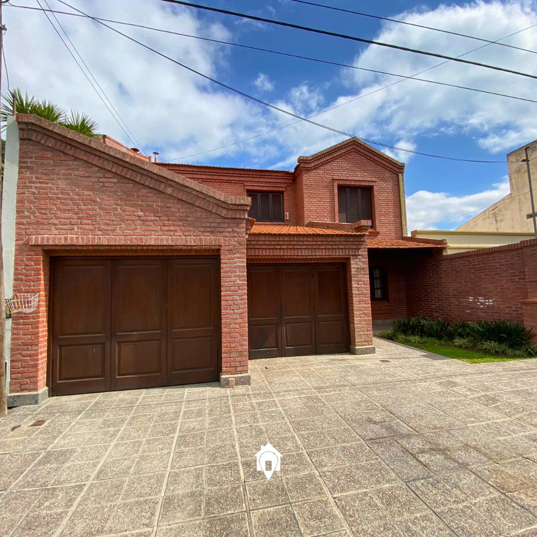 #5158242 | Venta | Casa | Barrio Tres Cerritos (Gonzalez Pondal Propiedades)