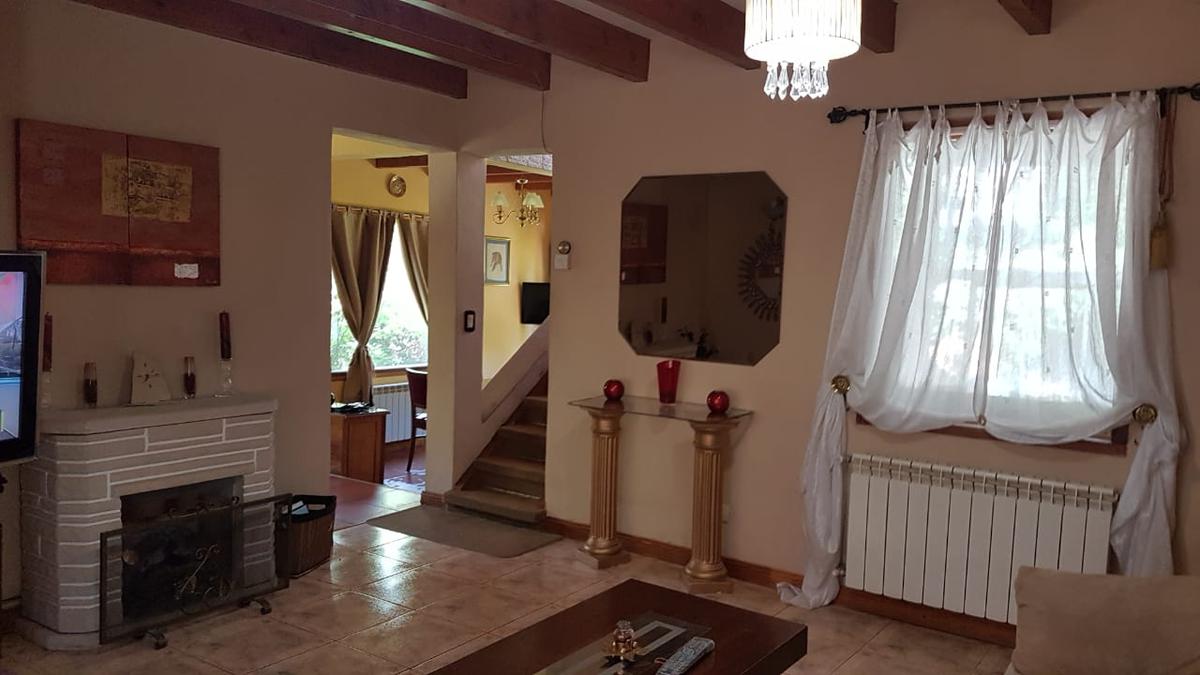 #4350902 | Venta | Casa | La Cascada  (Bonomo Propiedades)