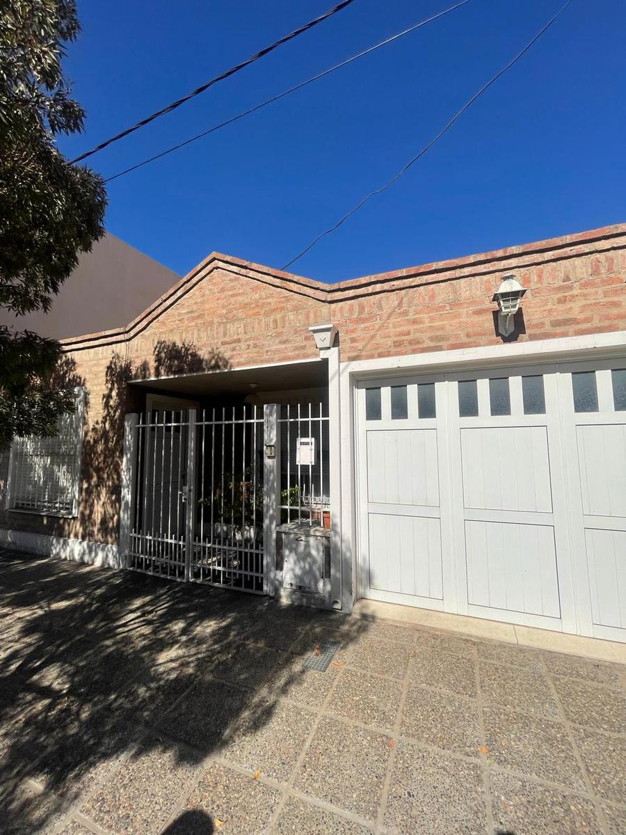 #4983139 | Venta | Casa | Bahia Blanca (ARRIGONE PROPIEDADES)